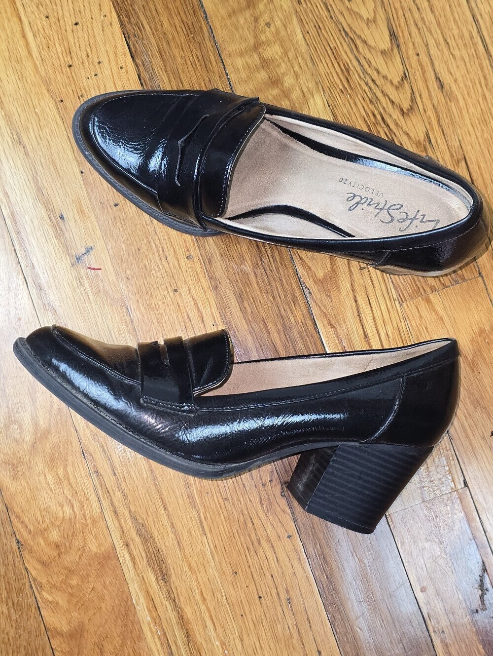 Life Stride Patent Black Almond Toe Chunky 2.5" Heel Loafer 9.5